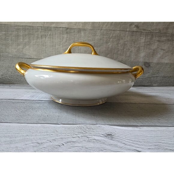 Limoges Porcelain Lidded Soup Tureen With Gold Handles & Trim - Picture 2 of 8